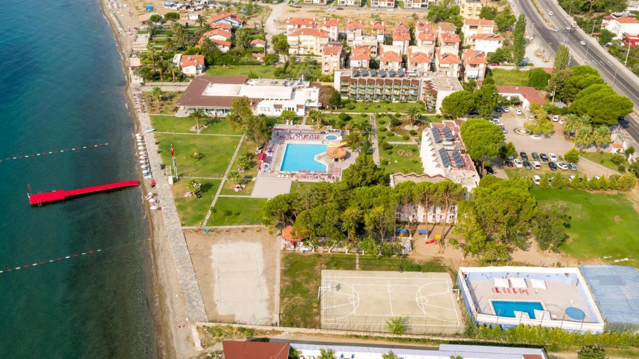 Ra Resort Otel คุชุกคูยู ภายนอก รูปภาพ