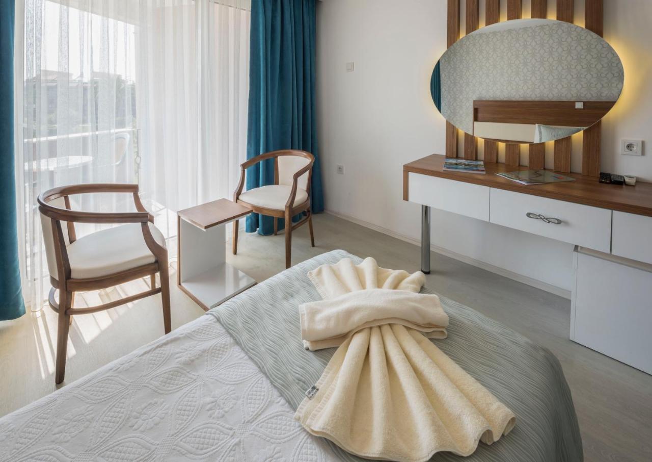 Ra Resort Otel คุชุกคูยู ภายนอก รูปภาพ