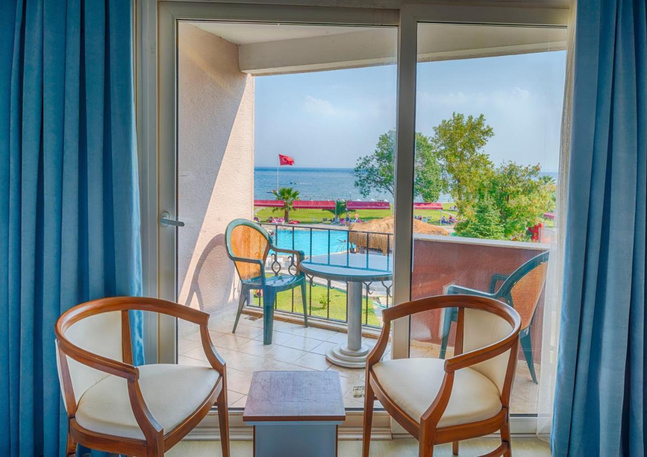 Ra Resort Otel คุชุกคูยู ภายนอก รูปภาพ